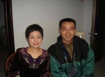 节目|原创能靠颜值圈粉，稳坐“最帅主持人”的郭志坚，为何低调养儿19年