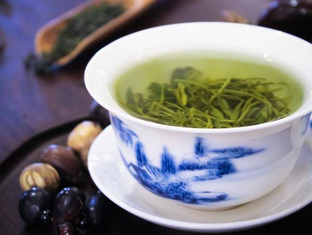 如何正确喝茶减肥 dd5c0e80f1b044ffbefb890da19da075.jpeg