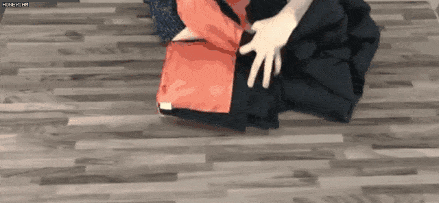 065201173c884cc8916a5d2835d17918.gif