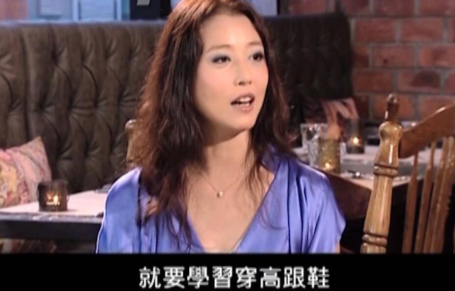 周海媚|原创?周海媚的演艺路 父亲私自给她报名参加选美 刚入无线就搭档大腕