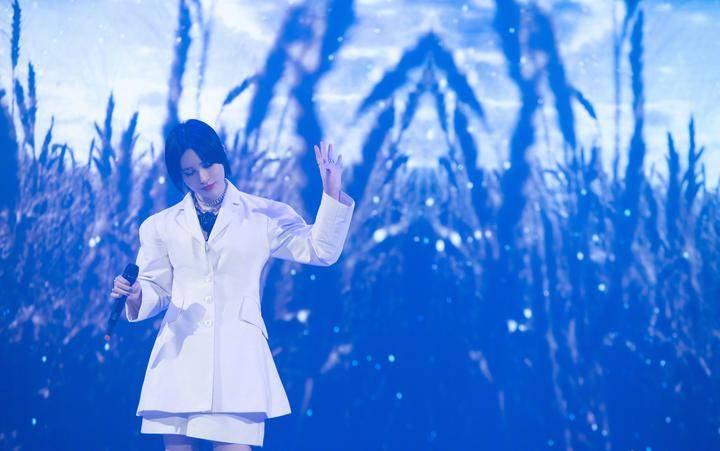 花朵|尚雯婕水钻花朵眼妆上热搜了？是怎么回事？