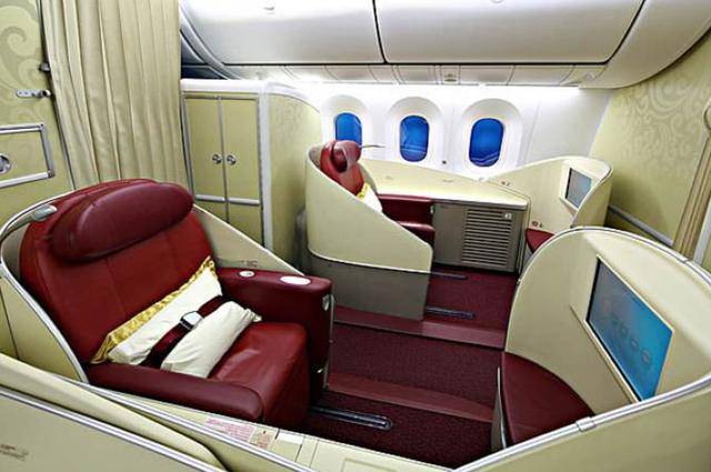 飞机头等舱图片 9bf94de7430545ce8c23d5d209c6ad91.jpeg