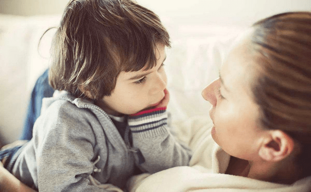 小孩|3岁女童给外婆祝寿坠亡，家人称窗台太低！究竟谁之过？