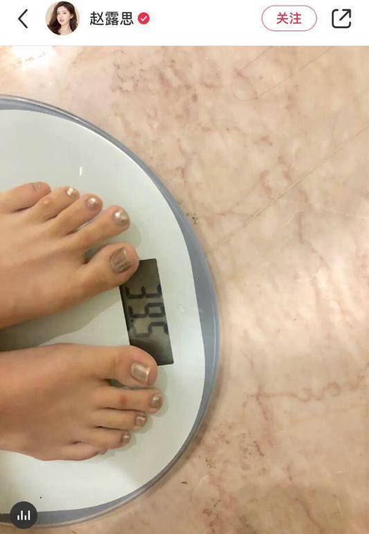 姐姐|赵露思生图脸大腰粗，与精修图判若两人，显胖的她很吃亏