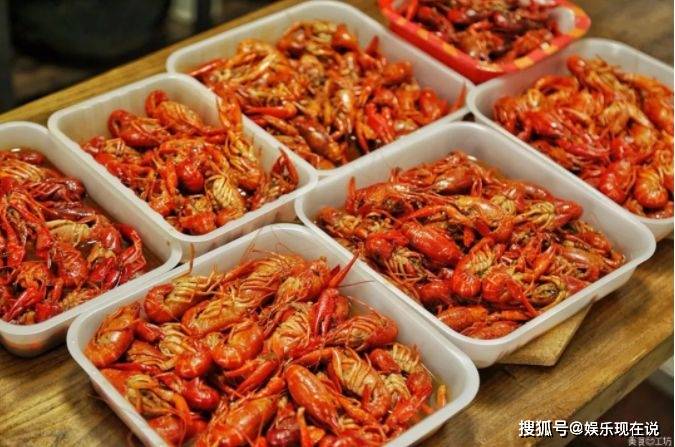 龙虾的黄是什么颜色的 b6cf57fc59eb4c7280ed623d61d93973.jpeg