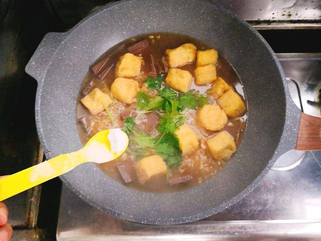 在家制作豆腐泡 cda16e7a6b3c4a4f9146ad75b269c9cb.jpeg