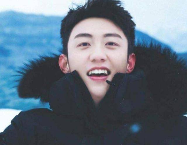 生活|人气爱豆黄景瑜，误打误撞成明星后，坚持扎扎实实演戏