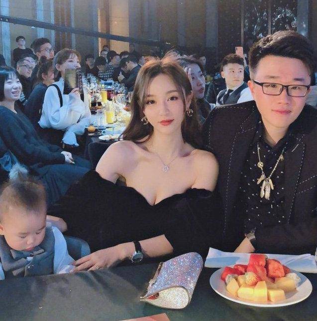 红人|网红挤破头都想参加的红人盛宴，到底是什么来头？