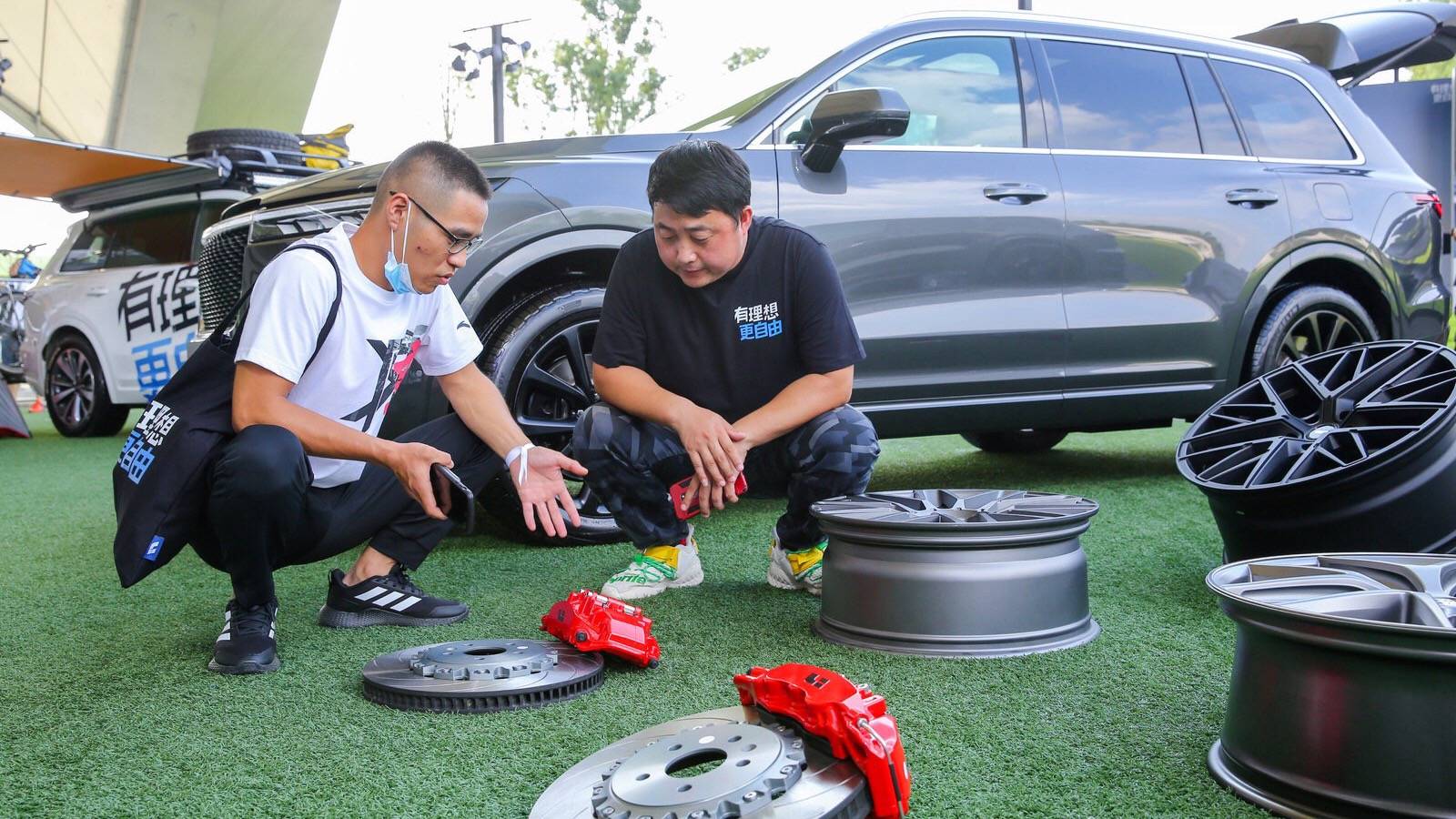 李想|一帮搞臭技术的？李想出口成“脏”，伤了谁的心？