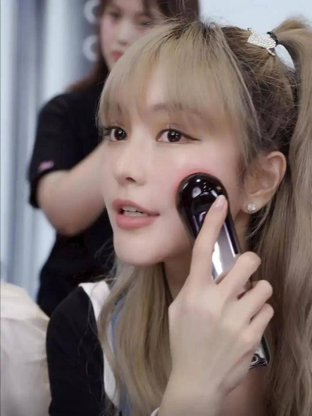 红人|网红挤破头都想参加的红人盛宴，到底是什么来头？