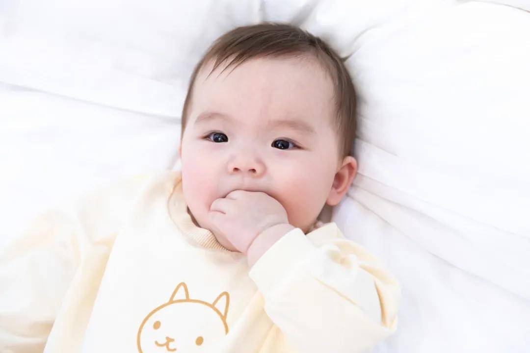宝宝|慢慢学！婴儿抚触有多重要？存下来
