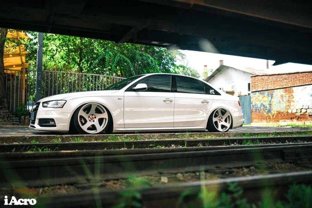 工作|iAcro设计师开什么车？