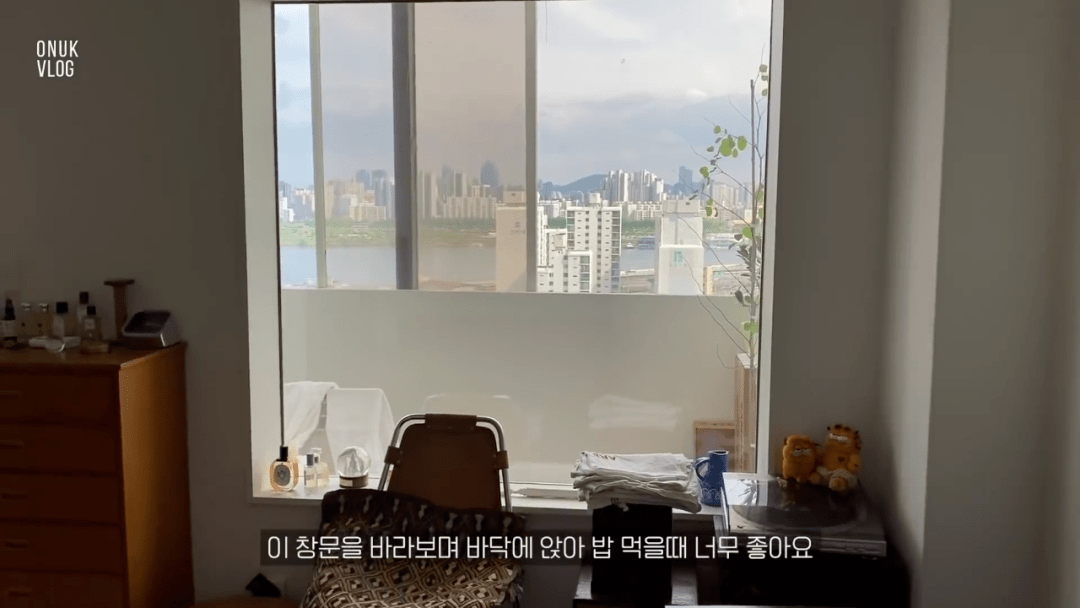 李子柒|36岁坚持不结婚，她一个人活得很漂亮。韩国“城市李子柒”独居日常走红ins