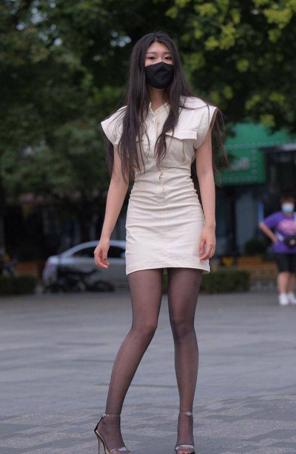 女生穿裙子配什么鞋大码 ba492ae9d3a14434b6ce5fdf0964d28b.jpeg