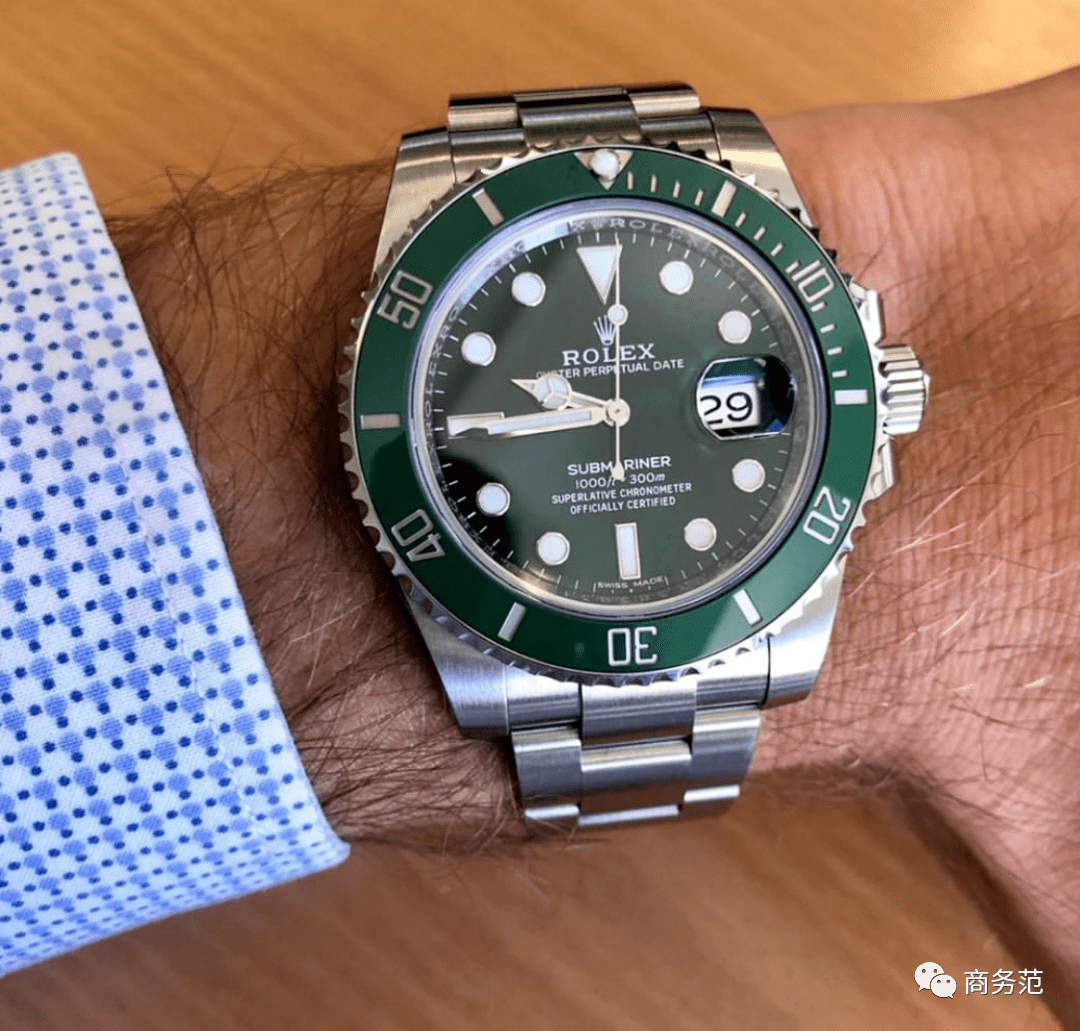 年还|为什么一块钢表几十万，排队10年还买不到？