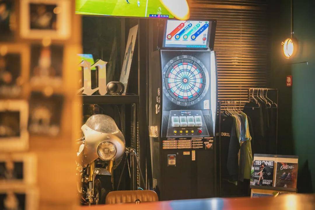 上海|愚园路明星聚集地,@黄觉 就能喝酒!