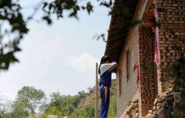 女童|4 岁女童一夜未归，疑被5旬男子性侵，养个女儿没那么简单