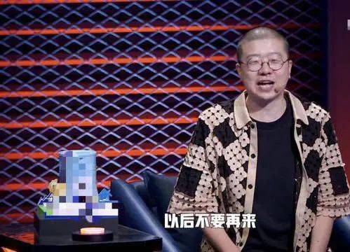 他说“很少有明星，拿自己的粉丝当朋友”，后