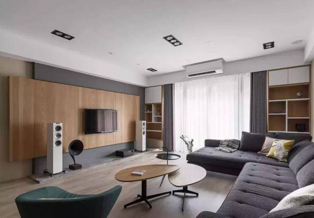 怎样装修显得客厅比较高 d0f1663ca5184213bf6033fb32467332.jpeg