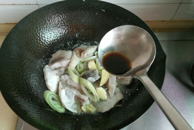 炖豆腐能放生抽吗 f1c24502cb1b401fb06e2038a76a5044.png