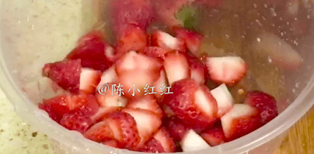 草莓酱可以怎么弄着吃