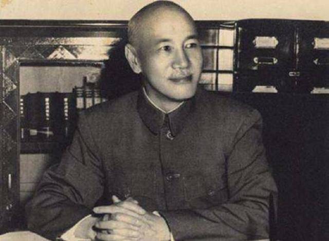 二战|二战时期，一直不愿意援助蒋介石的罗斯福，为何后来又改变了态度