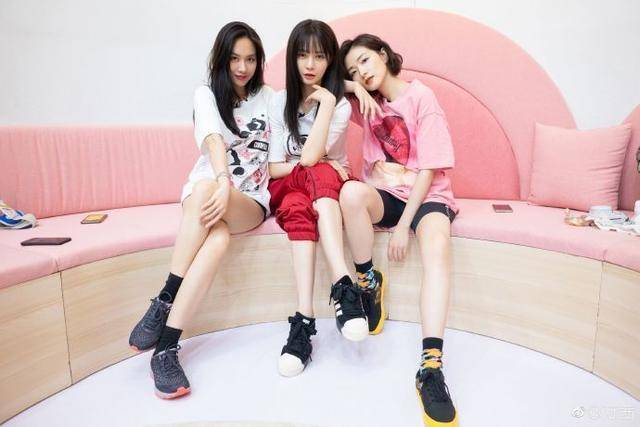 姐姐|《乘风破浪》姐姐们带火的5个国潮品牌,好看不贵,百元就能买到