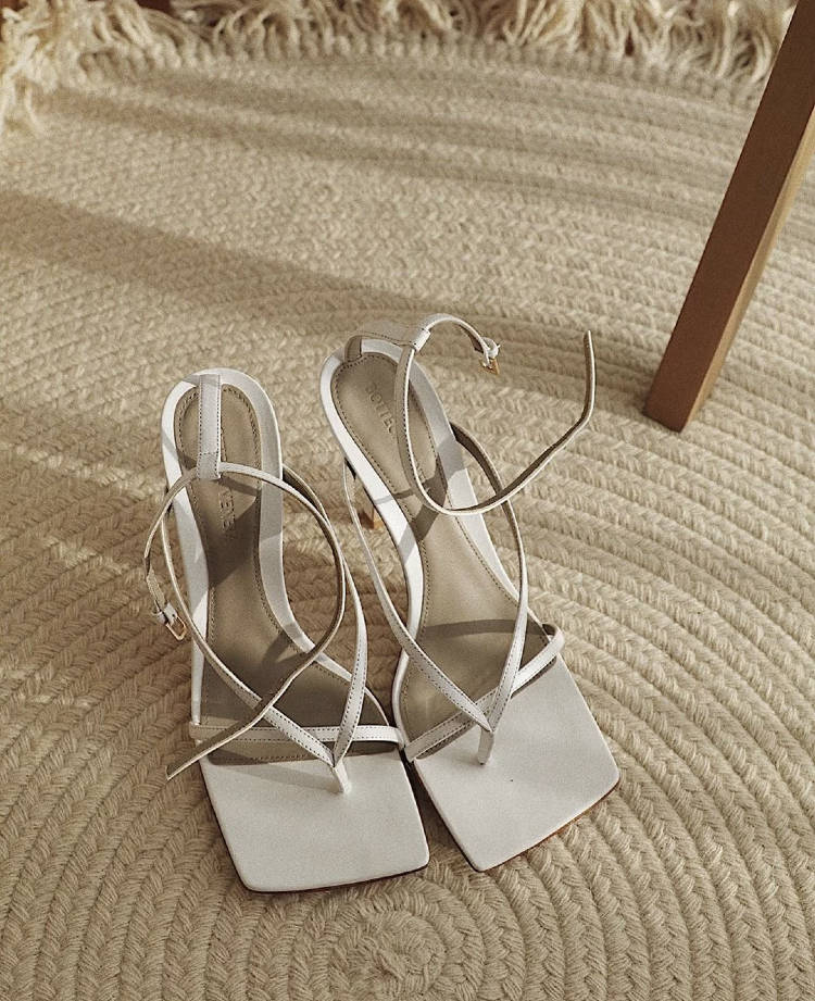 Bottega|“人间种草机”童瑶，手里的包包太飒了！