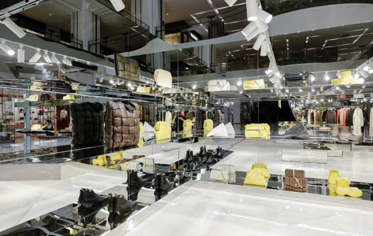 Bottega|“人间种草机”童瑶，手里的包包太飒了！