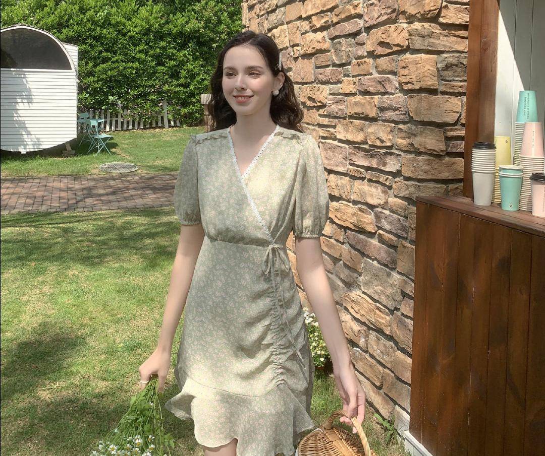 啥叫抽褶 09a2795e3a5c46f182baba51dfba0343.jpeg