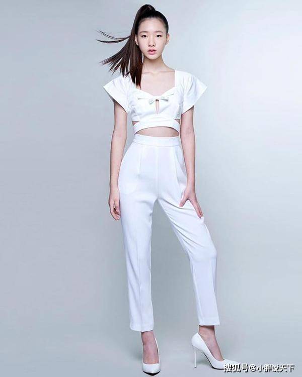 女儿|小S女儿首个代言 14岁大女儿许曦文五官端正气质不输超模