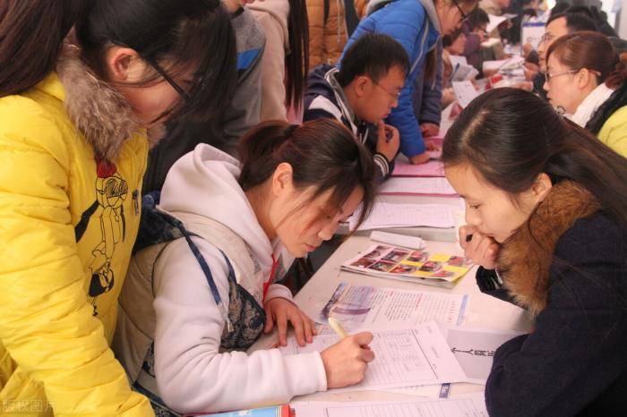 考试|你可能还不知道，这5类人不能参加2021国考