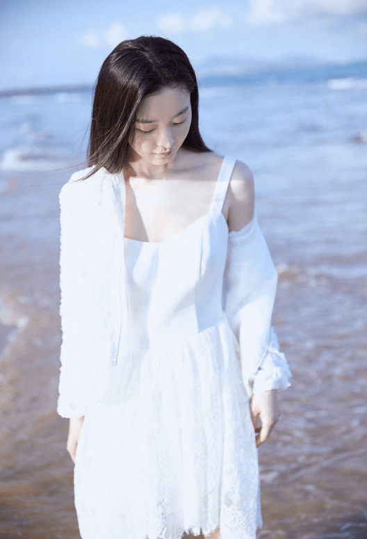 服装|宋轶运动还要化妆,是对自己颜值多不自信?网友称是摆拍效果