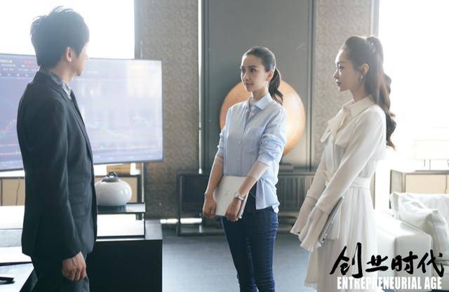 夏天|鹿晗、AB靠悬疑剧逆转？流量的危机觉醒路上，他们才摸到小手指