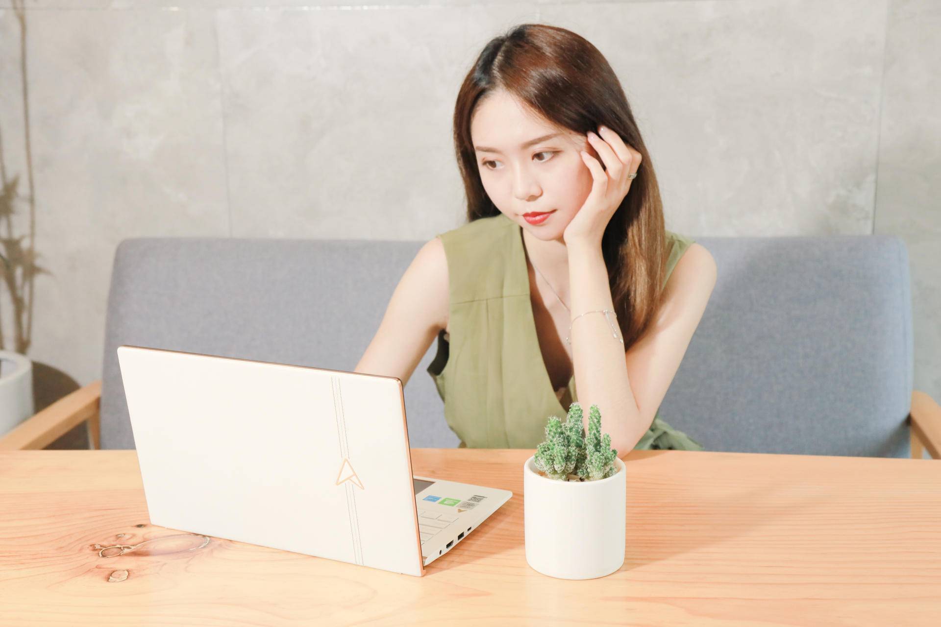 笔记本|在家也能保持优雅精致，华硕ARTONE从内到外展现独特气质