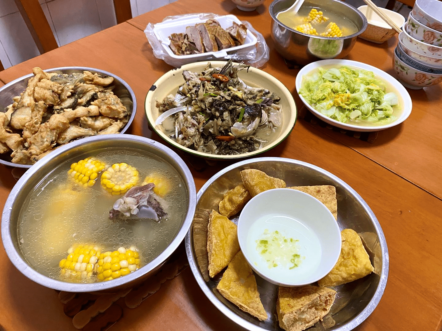做什么菜适合聚餐 43a3ea83b4954e2eb1178e06c6f29795.png