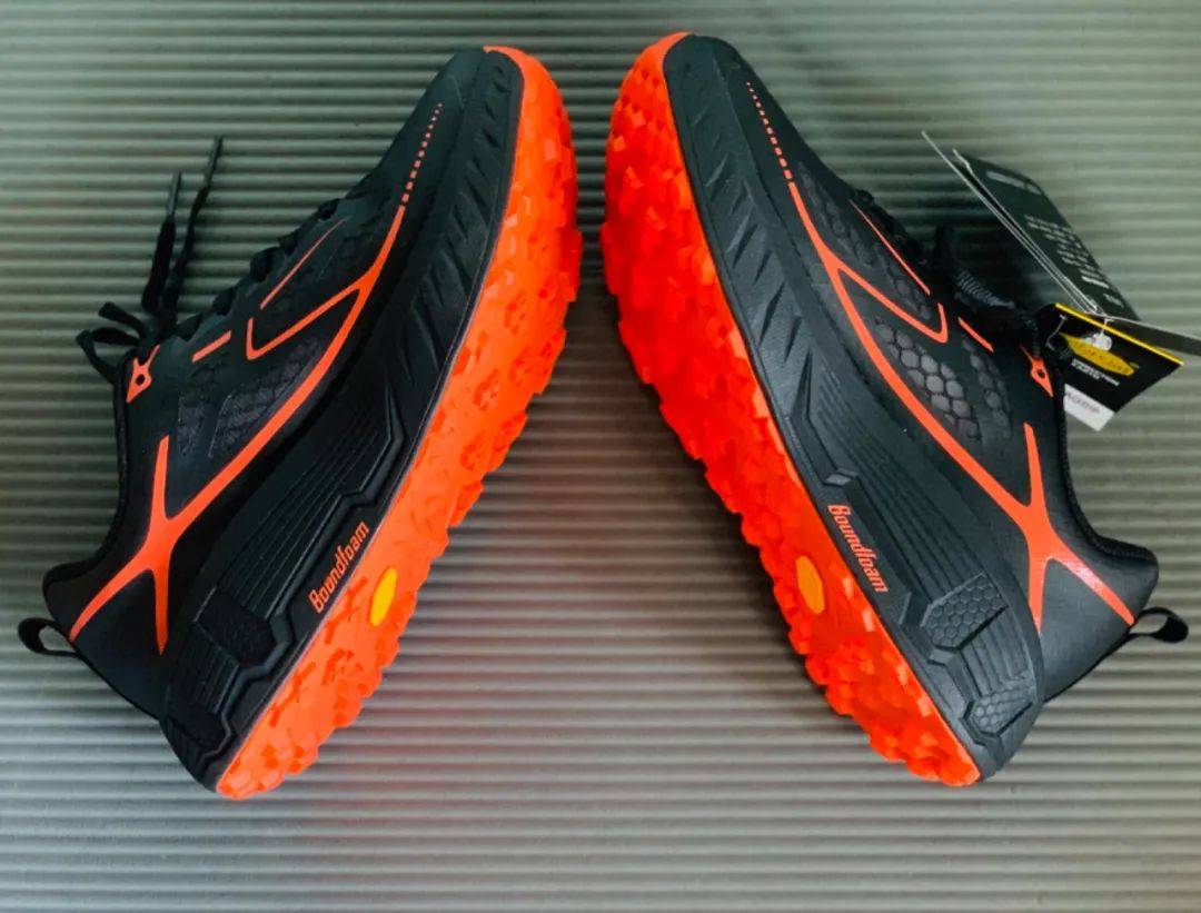 地形|R2信念全地形跑鞋，公路，山地，跑步机都可以驾驭！