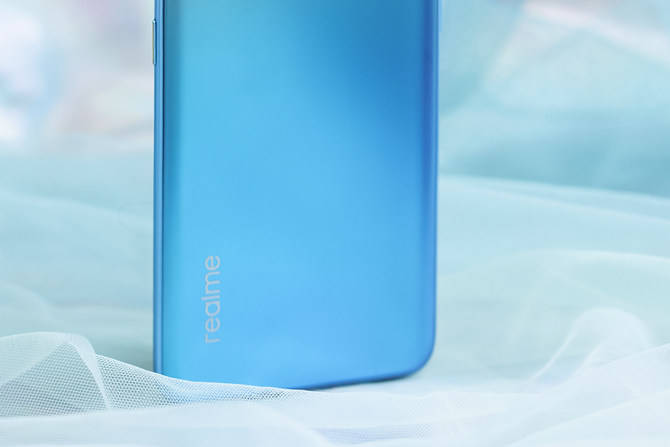 视频|realme真我X7测评：最便宜的65W超级闪充手机