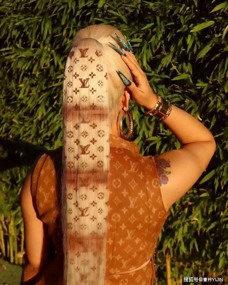 来源|不会打鸣的脱衣舞娘不是好Rapper!卡老师的入党申请书我们已经收到了,Skrr~