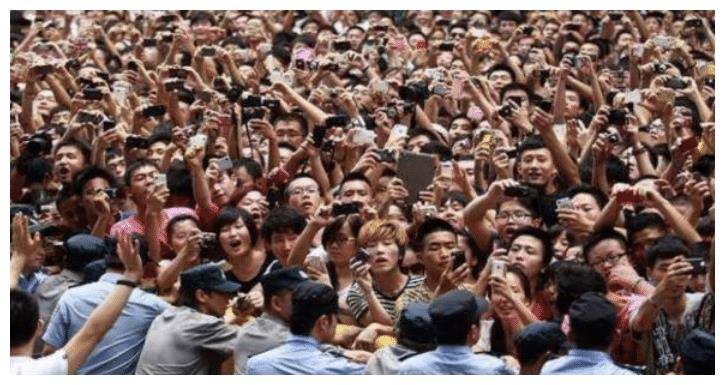 什么是追星最好的状态 a41590e2231e4cb5bfa2570b4d260954.jpeg