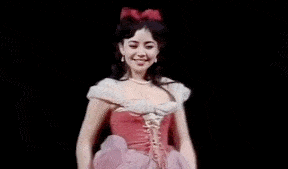 造型|宋丹丹是隐藏神颜啊！女明星都翻车的公主造型造型她却赢了满堂彩！