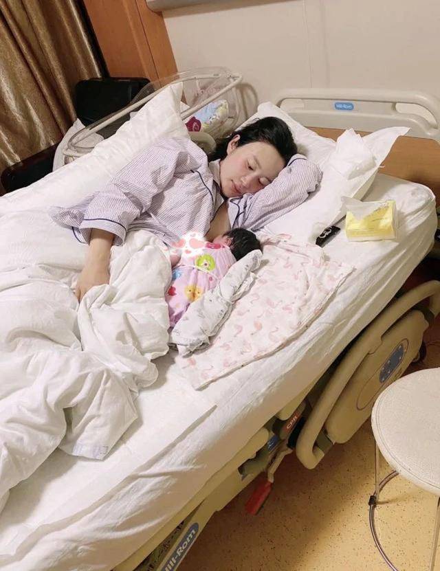 69岁张纪中再当爸?助理发文官宣产女