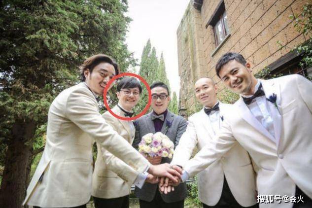 直播间|原创婚礼伴郎成现任？张靓颖唱歌一度哽咽，直播间被骂小三霸气回怼