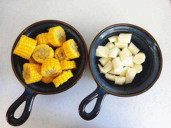 玉米猪骨|比牛羊肉温和，9元1斤每个人都吃得起！秋天要多吃这肉