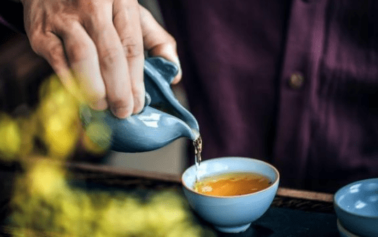 顾客|茶叶店少有顾客,却是一个暴利行业,为什么很少倒闭?内幕揭开!