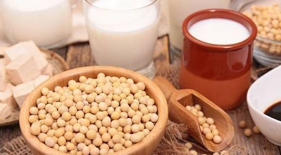 女人怎么补充雌激素吃什么药物 a8b66467377b4a558304ea7a669b6828.jpeg