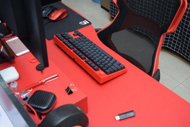 键盘|不只是性价比和无线双模，高斯键盘配色盘点