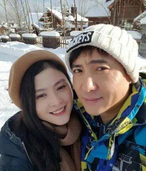 沈腾被曝通宵会美女，因与马丽太亲密遭老婆暗