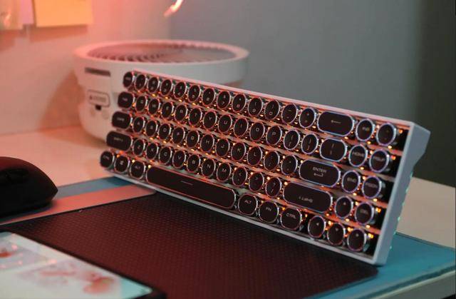 键盘|不只是性价比和无线双模，高斯键盘配色盘点