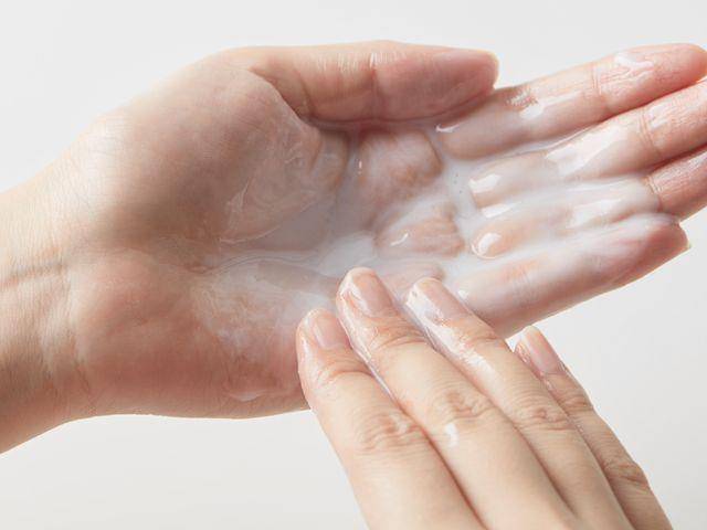 按摩|别整些没用的!谁说长期化妆皮肤就会变差?